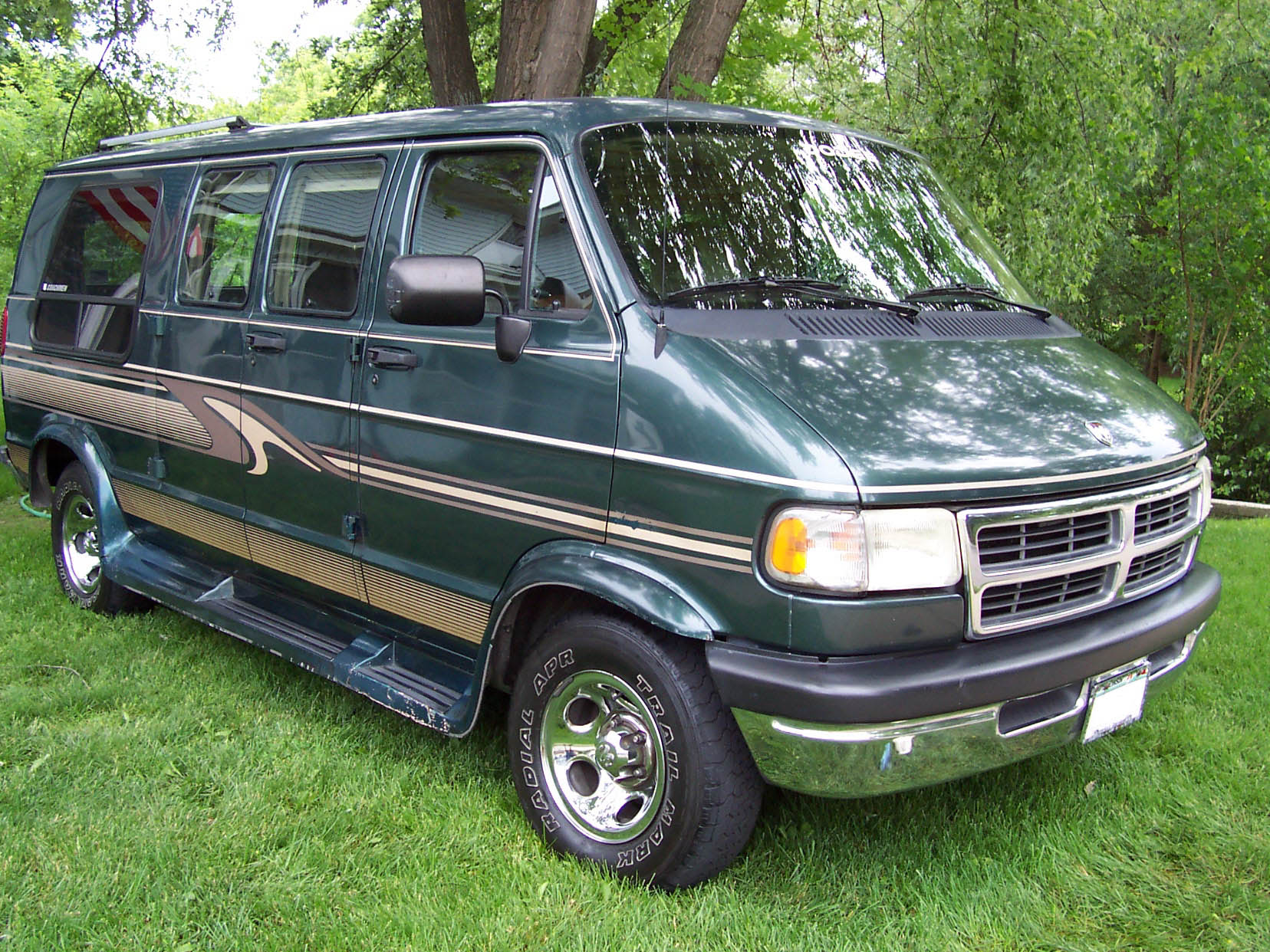 1997 Dodge Ram Van VINs, Configurations, MSRP & Specs - AutoDetective